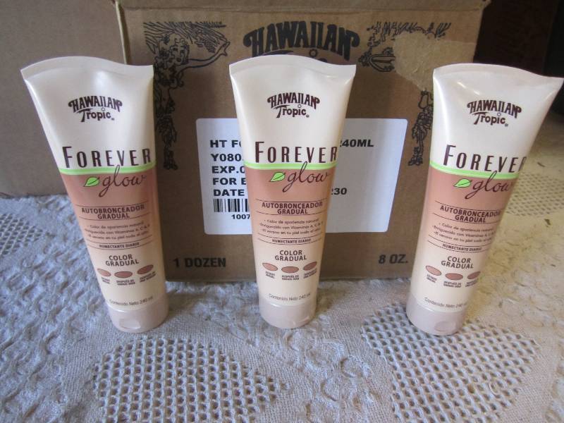 lot 121 image: Case of 12 Hawaiian Tropic Forever ...
