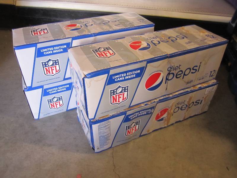 lot 138 image: Lot of 4 Diet Pepsi 12 Packs Best b...