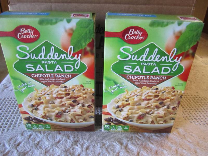 lot 153 image: Case of 12 Betty Crocker Suddenly P...