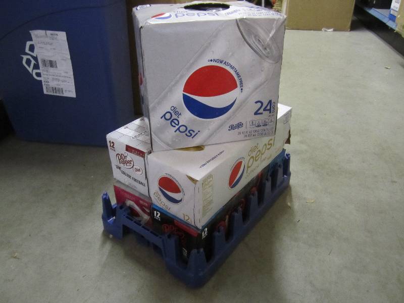 lot 159 image: Lot of 4 - 12 Packs and 1 - 24 Pack...