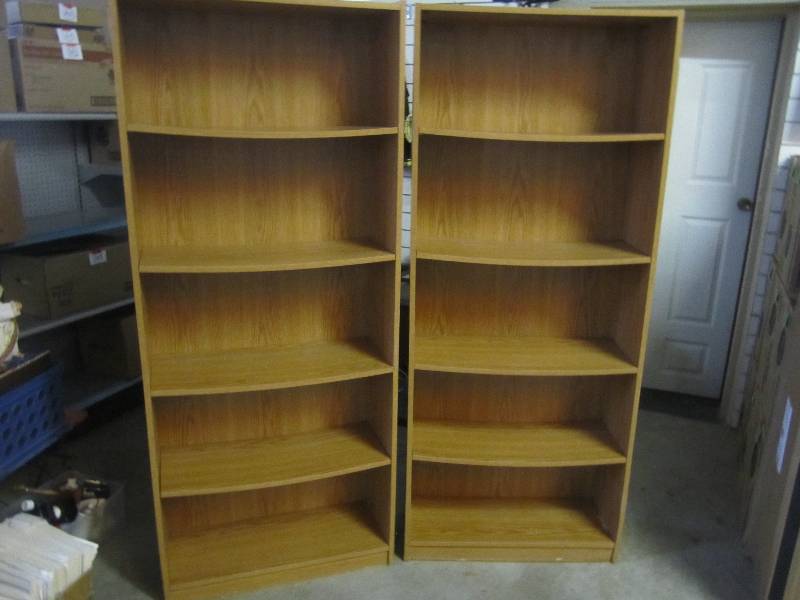 lot 195 image: Pair of Matching Shelves 11.5 x 30...