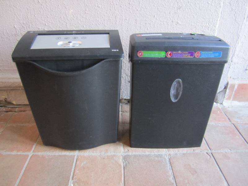 lot 198 image: Lot of 2 Paper Shredders Both power...