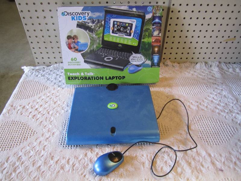 lot 208 image: 2 Discovery Kids Teach & Talk Explo...