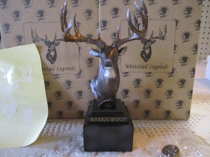 lot 234 image: Lot of 2 Whitetail Legends Breen Bu...