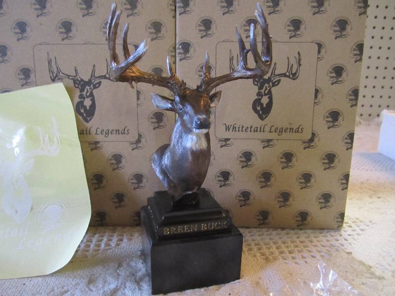 lot 236 image: Lot of 2 Whitetail Legends Breen Bu...