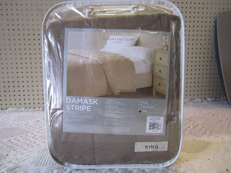 lot 249 image: Charter Club Damask Stripe Down Alt...