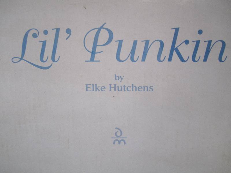 lot 258 image: The Danbury Mint Lil Punkin Porcel...