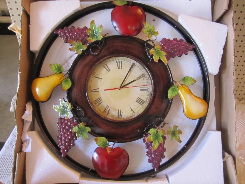lot 261 image: Large 24.75 Nice Metal Wall Clock ...