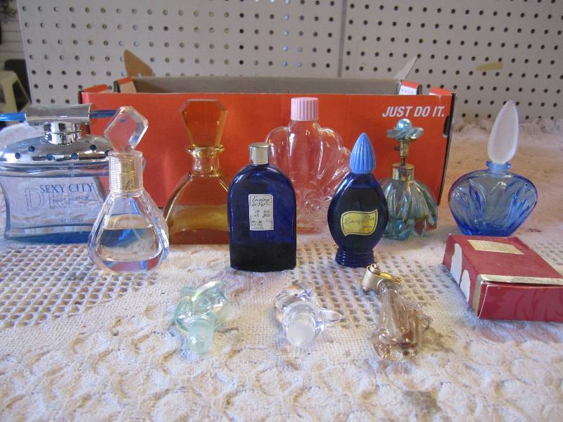 lot 278 image: Lot of Purfume Bottles Some have pu...