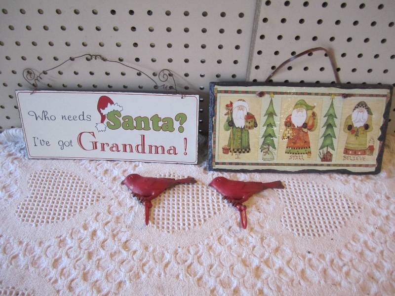 lot 279 image: Metal Signs and Metal Bird Hangers...