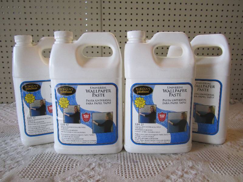 lot 290 image: Lot of 4 Universal Wallpaper Paste ...