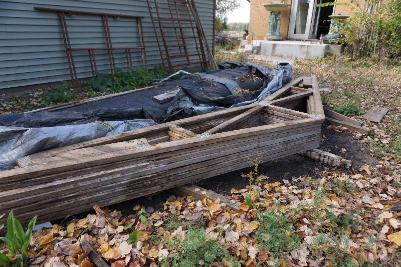 lot 4 image: Lot of 8 Storage ShedBuilding Wood RaftersTrusses