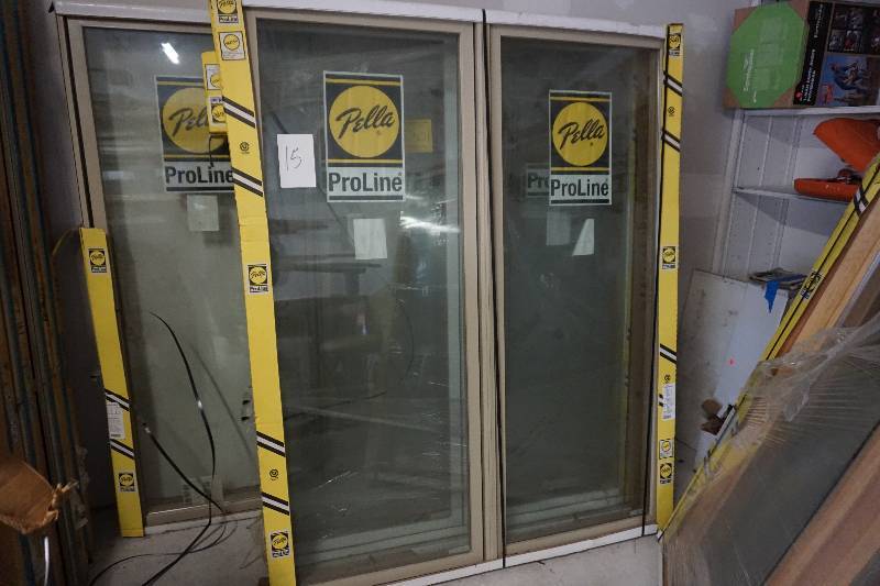lot 15 image: Pella Pro Line Series 2 Wide Casement Window