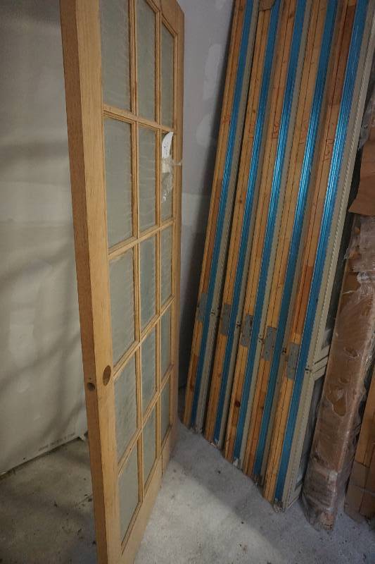 lot 41 image: Full Glass Wood InteriorExterior Door With Wood Grille
