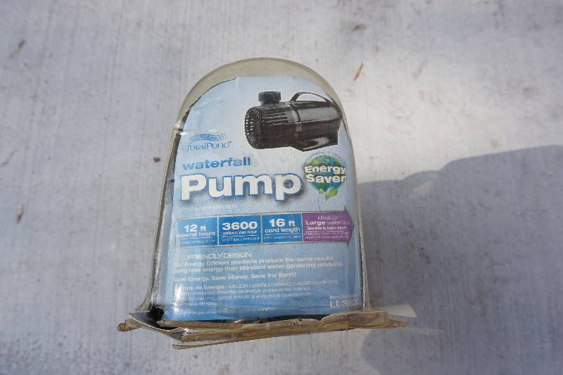 lot 84 image: Total Pond Brand Model LL3600 Large Pond Water Fall Pump