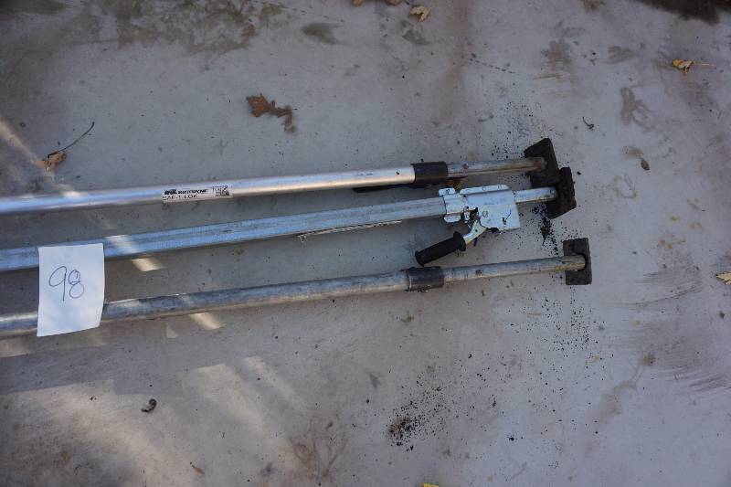 lot 98 image: 3 - Semi Truck Van Cargo Load Ratchet Braces
