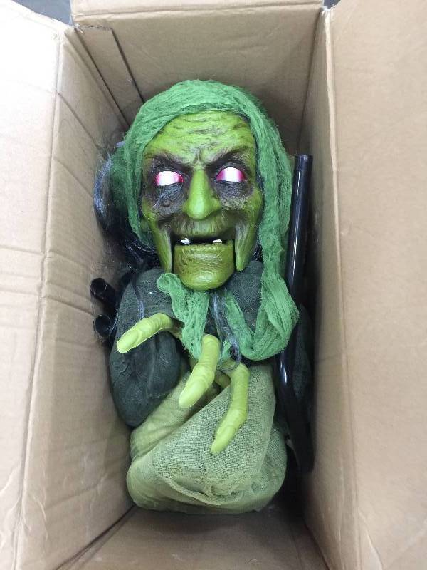 lot 2 image: 72 in. Animated Swamp-Witch With LED Illuminated Eyes