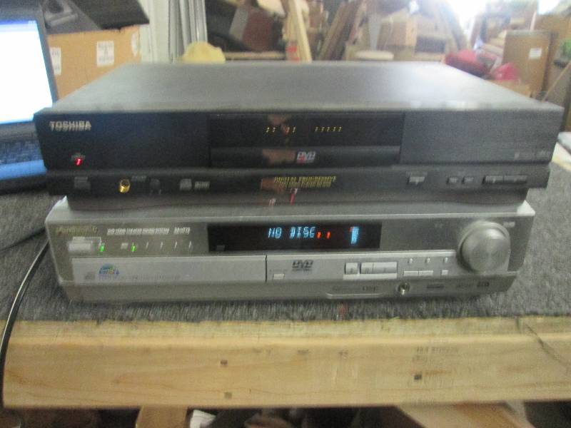1 panasonic dvdsurrond player and ...