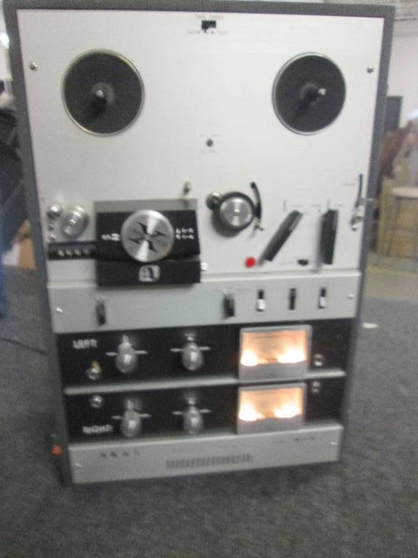 akai reel to reel tested and everyt...