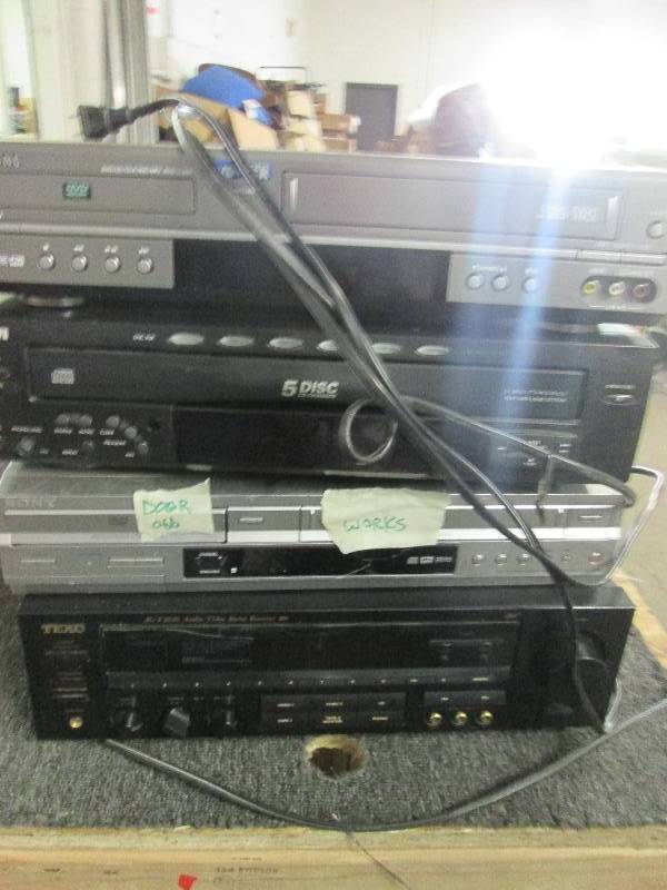 dvd and radio equipment powers on ...