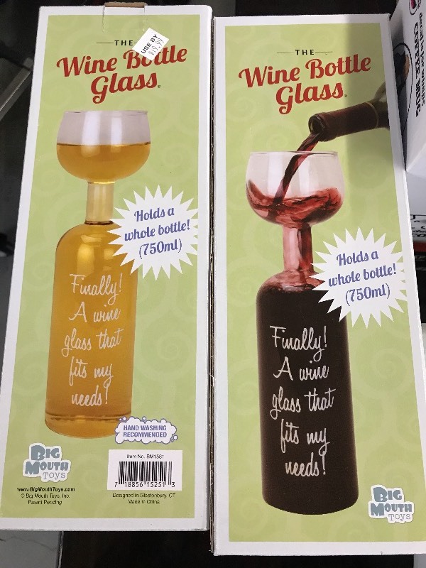 lot 941 image: NOVELTY ITEMS LOT