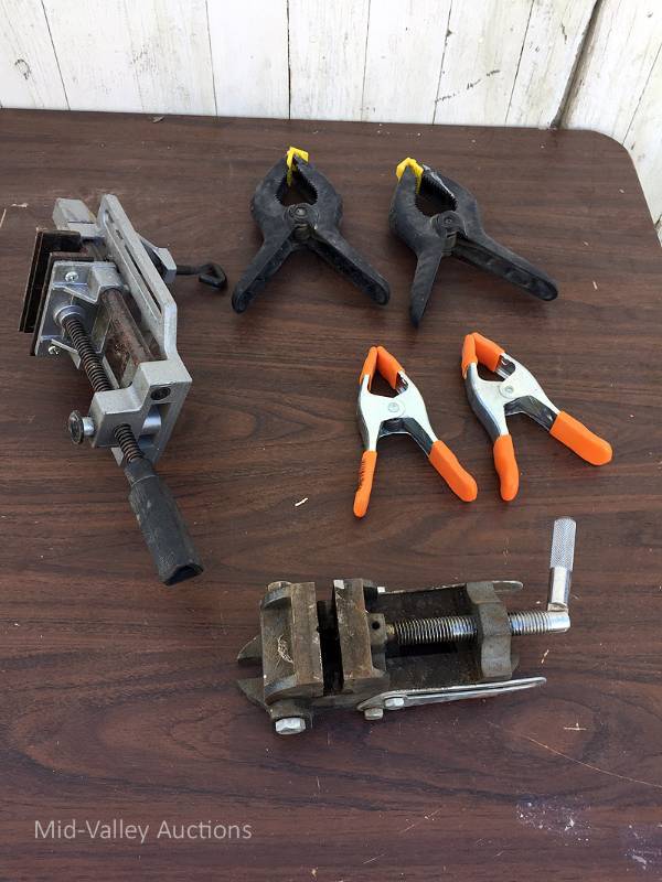 lot 91 image: Clamps and more