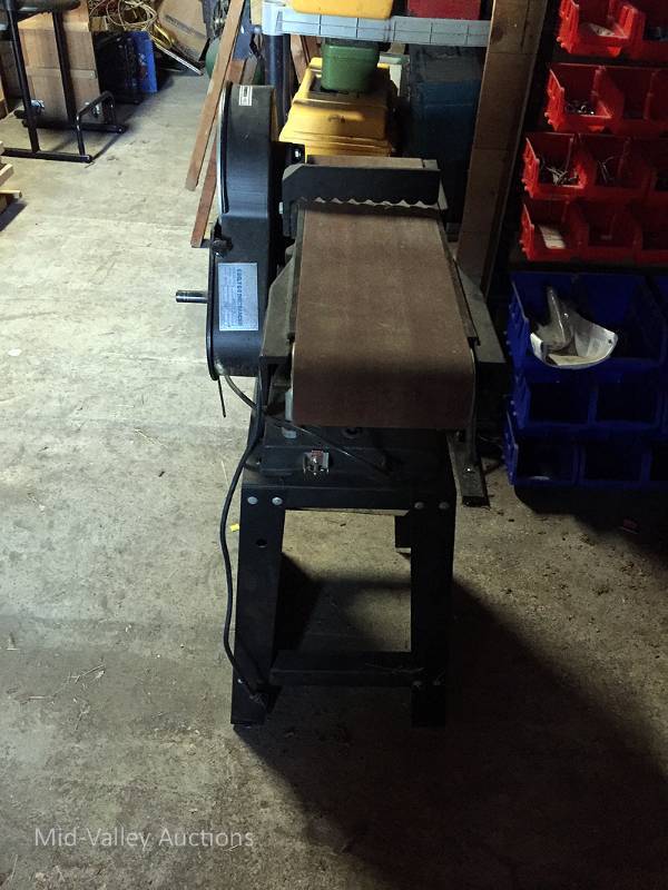 lot 145 image: Sander