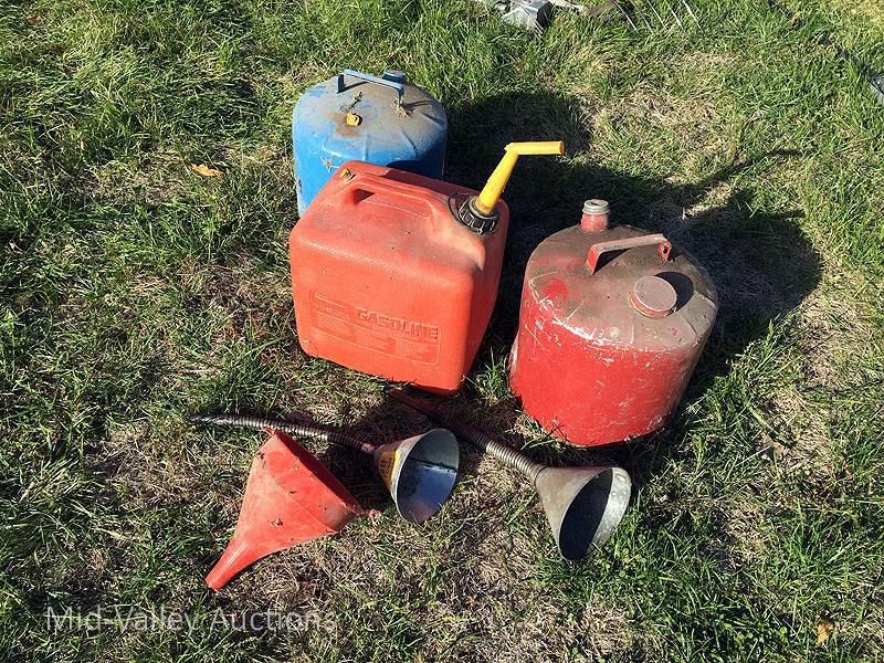 lot 28 image: Gas Cans and Funnels