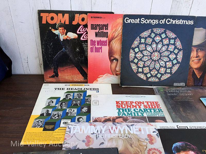 lot 209 image: Records 3