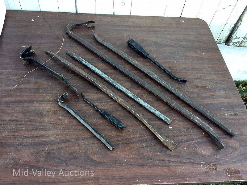 lot 228 image: Pry Bars