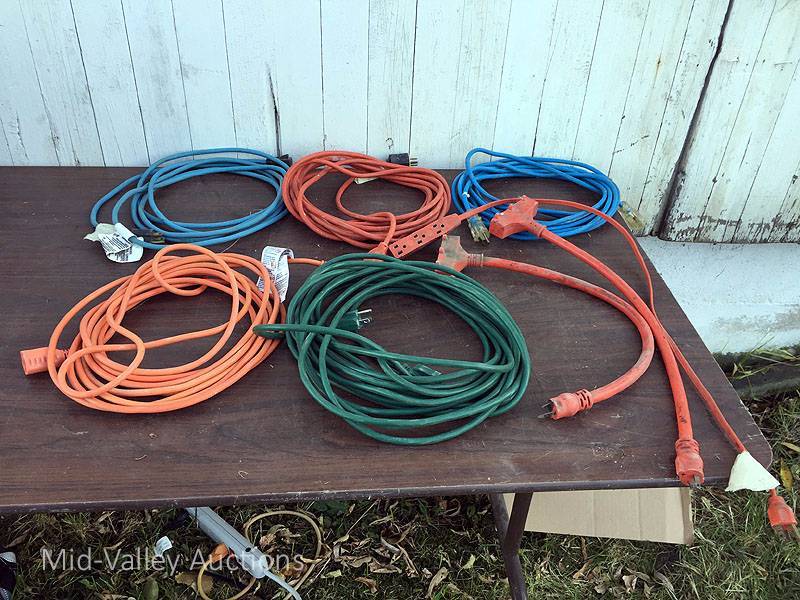 lot 234 image: Extension Cords 1