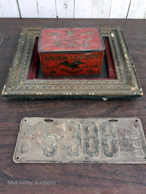lot 237 image: ND 1933 Plate, old tin