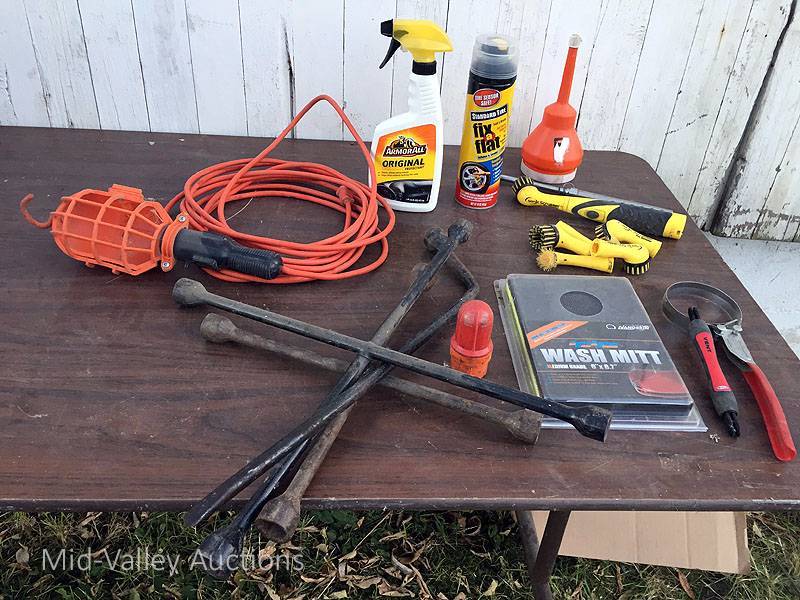 lot 241 image: Auto Supplies