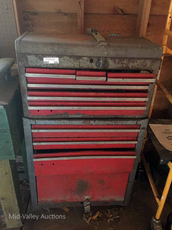 lot 266 image: Tool Cabinet on Wheels