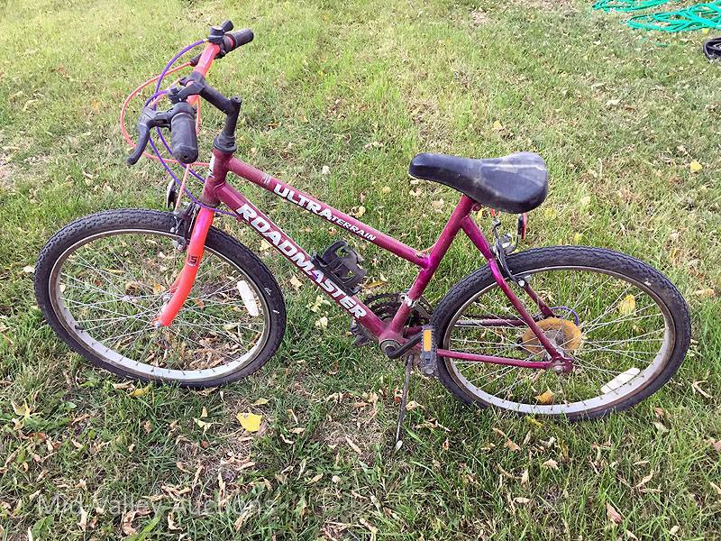 lot 77 image: Bike 3