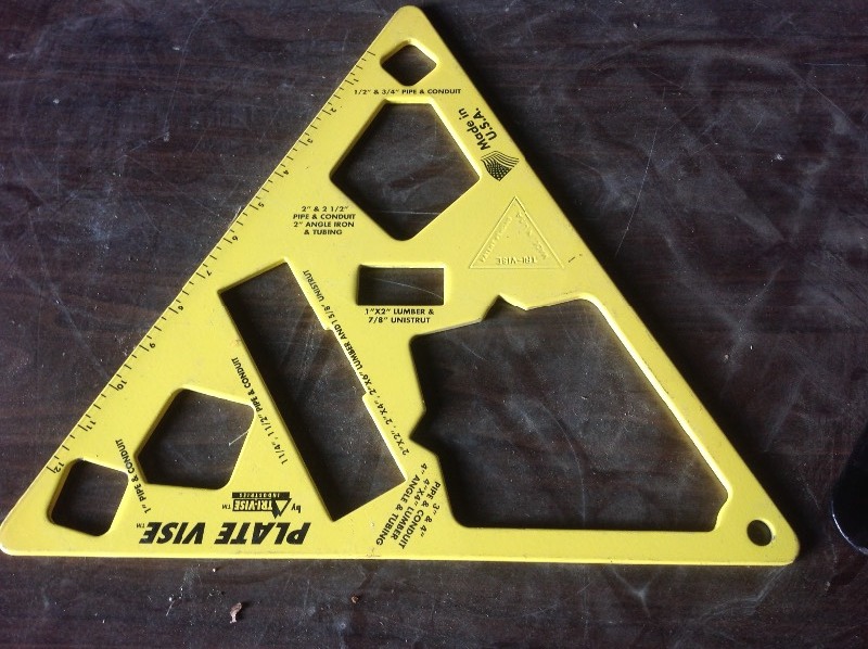 lot 303 image: Plate Vise and ATV hitch