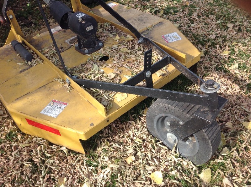 lot 71 image: CountyLine Mower