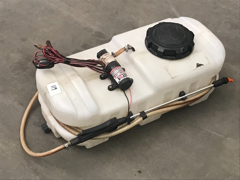lot 119 image: North Star 10-Gallon 12Volt Sprayer...