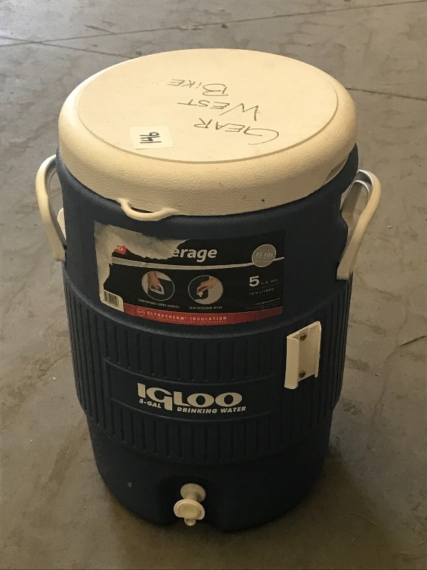 lot 146 image: 5-Gallon Beverage Dispenser ...