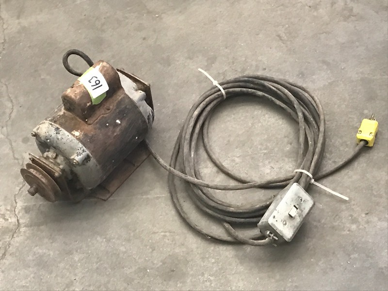 lot 163 image: 115230Volt 12HP Electric Motor ...