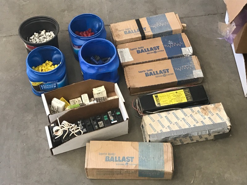 lot 171 image: Large Lot Of Assorted Electrical Su...