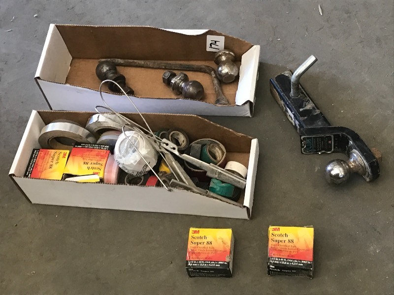 lot 174 image: Lot Of Assorted Trailer Hitch & Bal...
