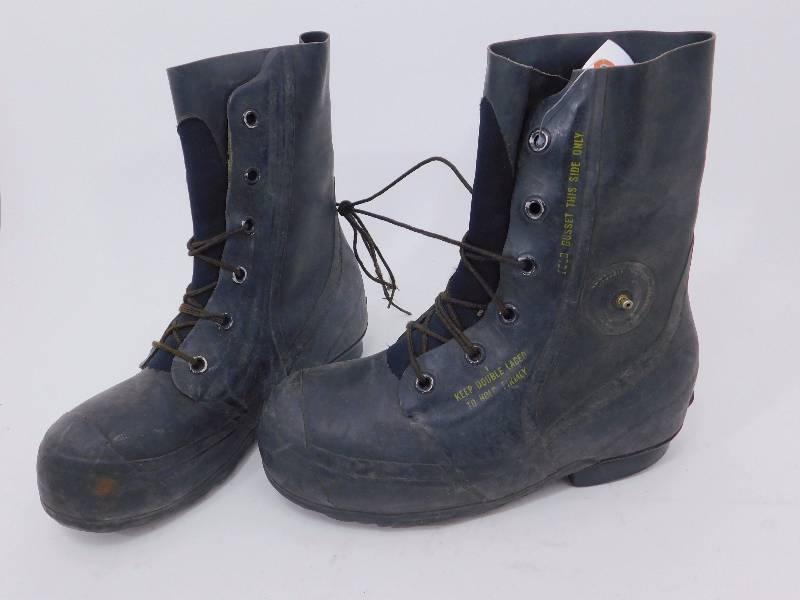 lot 23 image: U.S Military Surplus Mickey Cold Weather Boots, Used