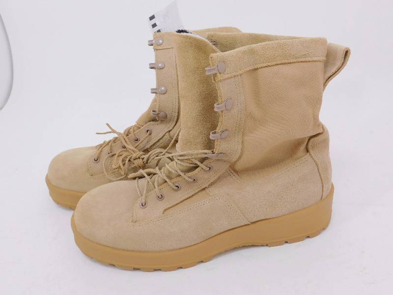 lot 49 image: U.S. Military Surplus Mens GORE-TEX Desert Combat Boots, New Size 12 12 R