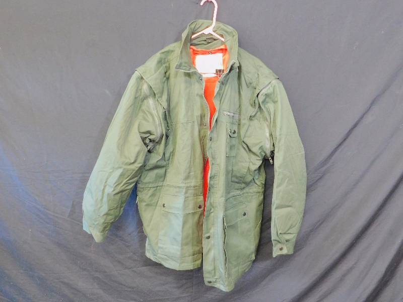 lot 52 image: Hunting Jacket Size 58