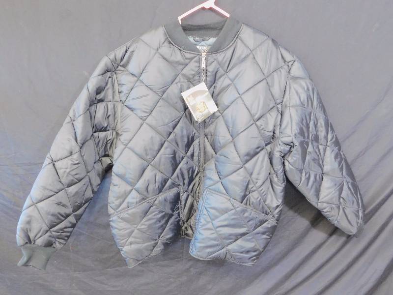 lot 56 image: Fox Brand Jacket Size 4XL