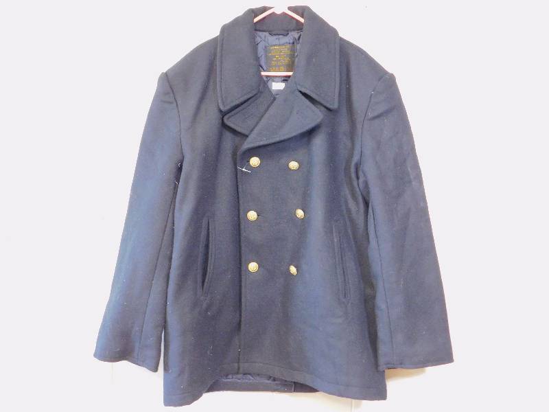 lot 83 image: Size 2 XL Mil-Tec Military Style Wool Pea Coat