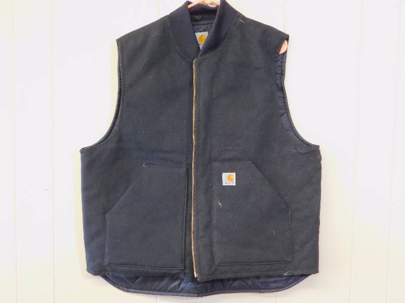 lot 86 image: Carharrt Size XL Vest