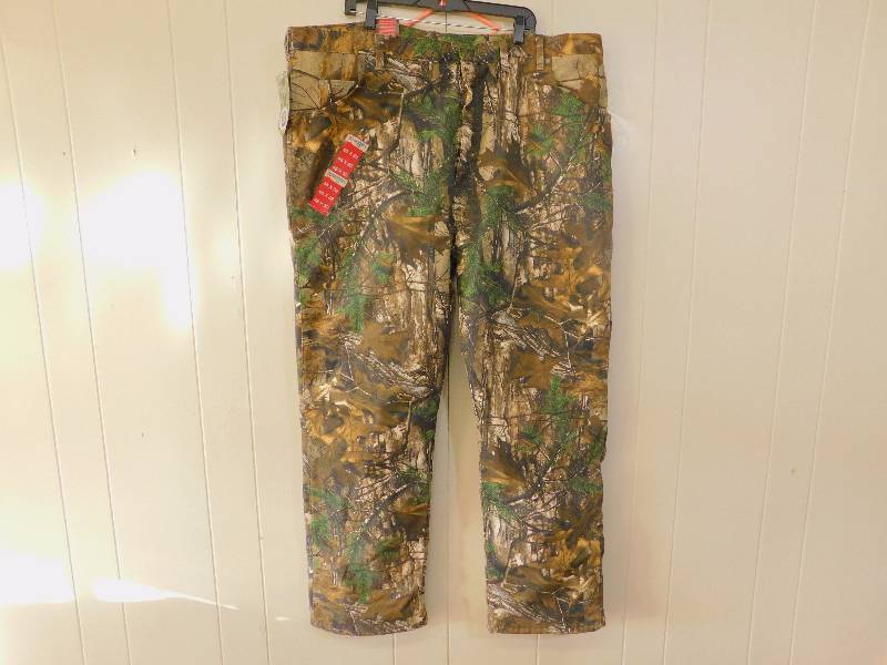 Size 46 X 32 Wrangler ProGear Men's Thermal Lined Camo Jeans, Realtree Xtra  | Brand New and Used Hunting, Camping, and Fishing Auction #88 | K-BID