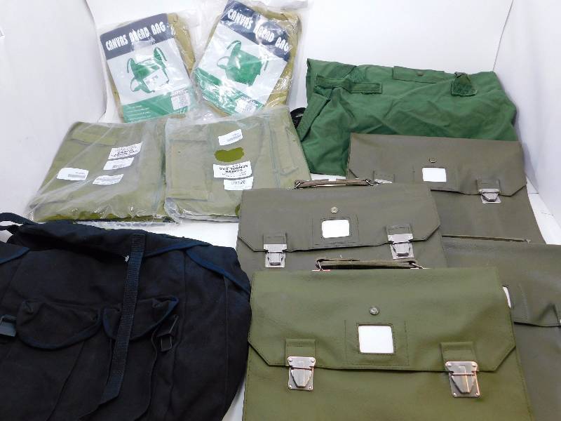 lot 105 image: Lot Of (10) BagsBackpacks